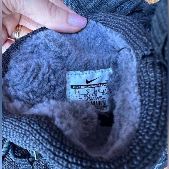 Nike Roshe One Sneaker Boots - Picture 5 of 7